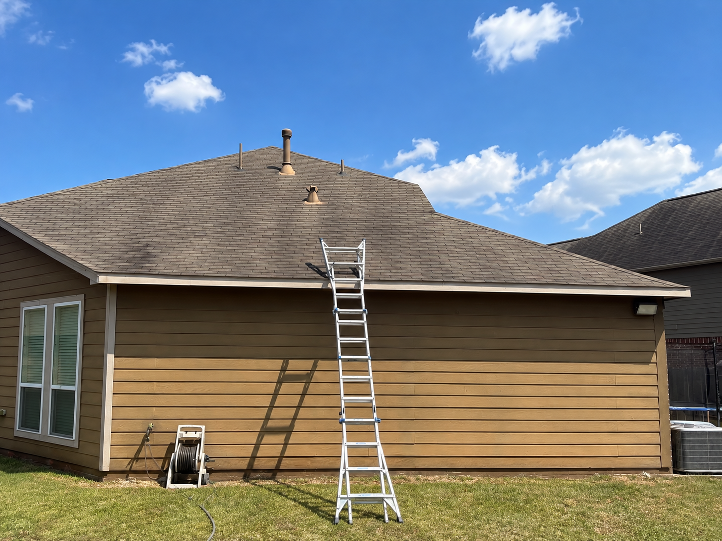 Roof washing — before